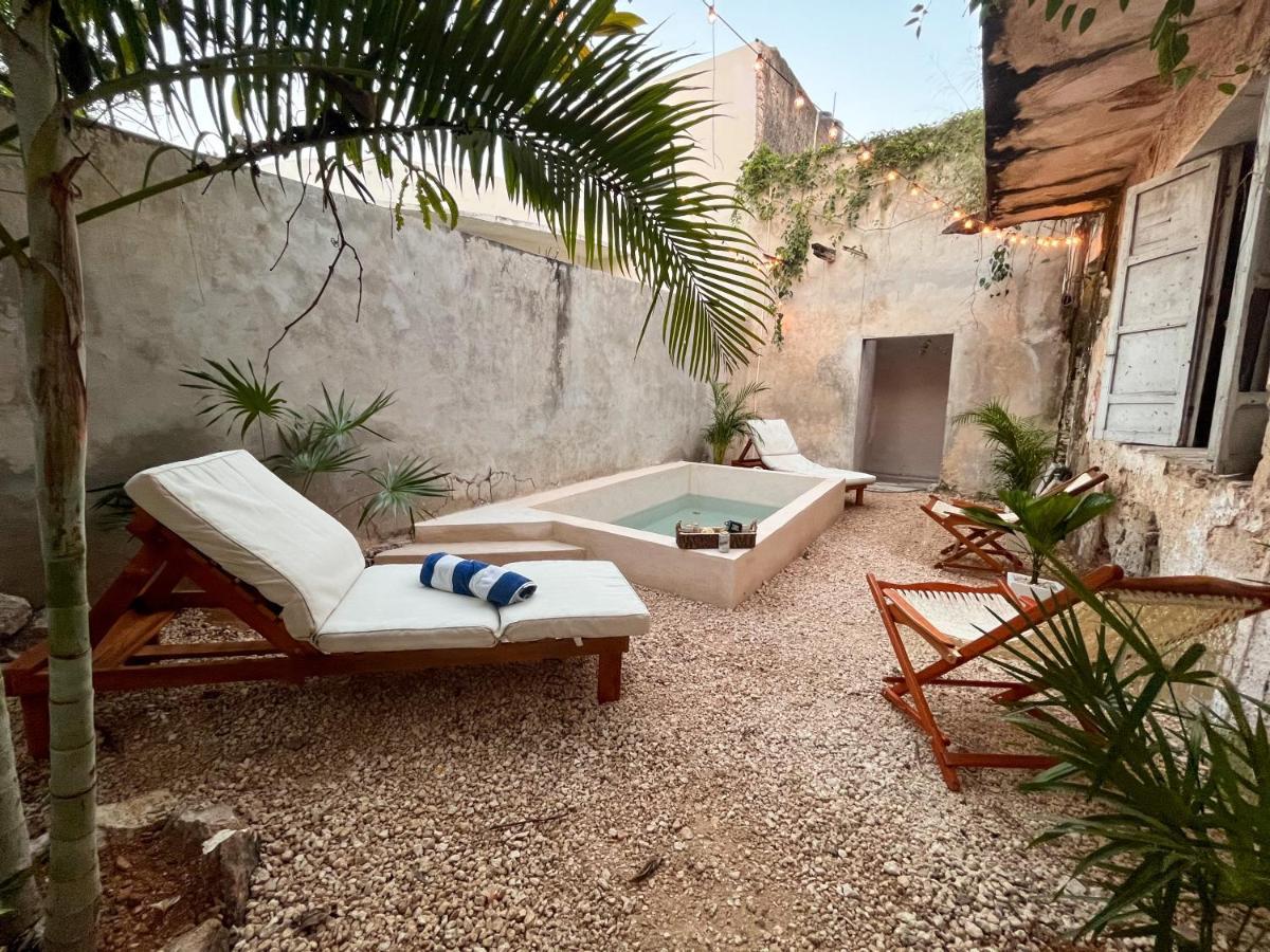 Villa Unique Mystic Pool Yard Only 3 Blocks Main Sq à Mérida Extérieur photo